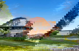 Photo 1 - Hillbilly Highrise