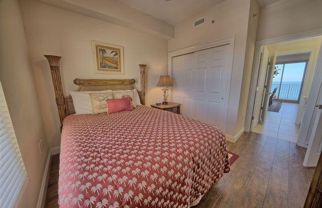 Stunning 16th Floor Condo with Fitness Center, Hot Tubs, Pools, and Beach Access - Unit 1606 by RedAwning - Photo 4