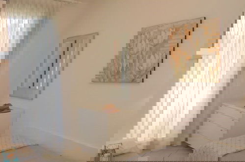 Foto 4 - Bright and Modern Three Room Apartment