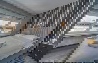 Foto 2 - Silver Apartment With Hot Tub And Balcony
