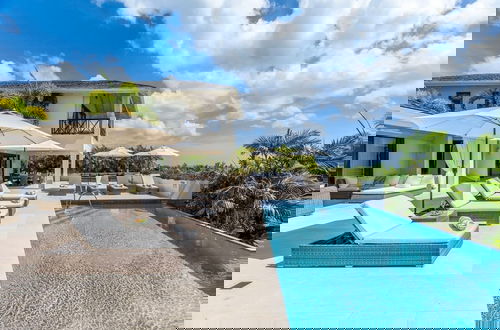 Foto 1 - Infinity House by Blue Sky Luxury
