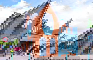 Photo 21 - Imperial War Museum North Two-bedroom by Belvilla