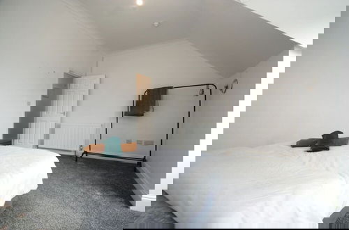 Foto 10 - Snug Margate Apartment