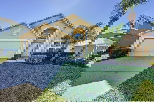 Foto 36 - 5 Star Home Private Pool & Jaccuzzifree Wi-fi 4 Bedroom Villa by RedAwning