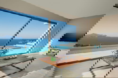 Photo 7 - A Sublime Villa in Kokkino Horio