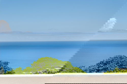 Foto 4 - Camps Bay Grace - Villa With Pool and Ocean Views