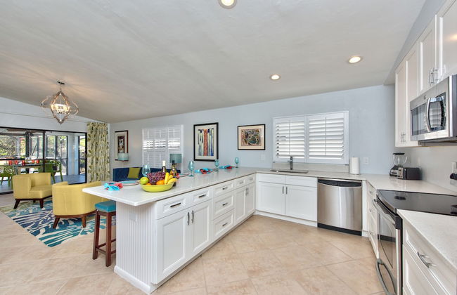 Milano Vacation Rental: Newly Renovated 3-BR Home with Private Pool, Hot Tub, and Pet-Friendly Front Yard. Minutes from Vanderbilt Beach - Foto 5