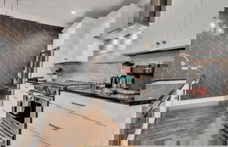 Foto 2 - Prime Location Music House 10 Beds Free Parking