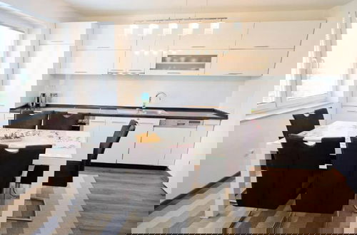 Photo 15 - Villa R