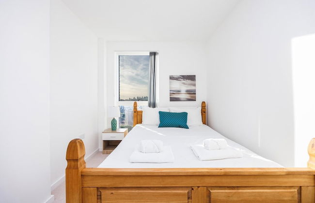 Newly Built 2 Bed Apartment By London City Airport - Foto 2
