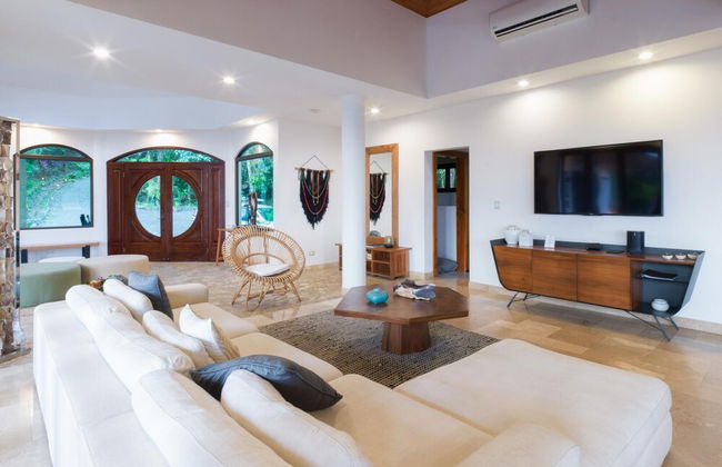 Stunning 7 BR Villa Manuel Antonio Sanctuary - Foto 3