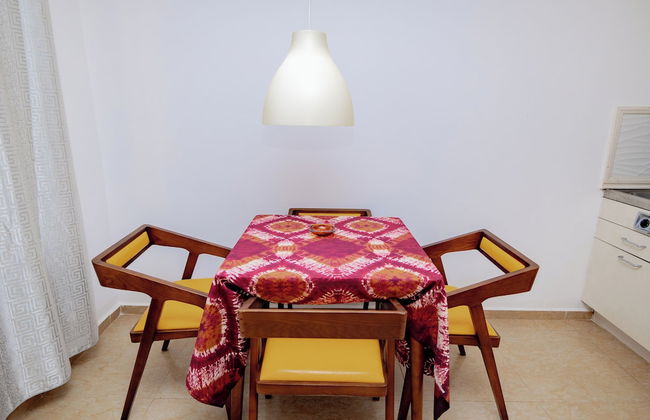 Bungalow Beach Hotel - Photo 5