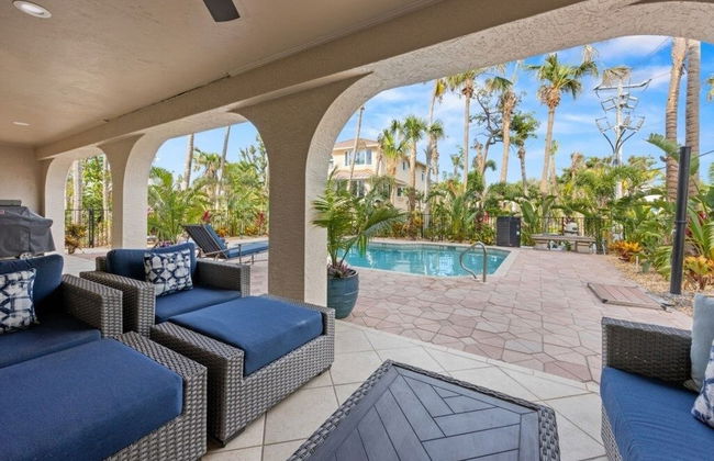 Aloha Baby- 5 Bedroom Luxury Pool Home! 5 Home by RedAwning - Photo 46