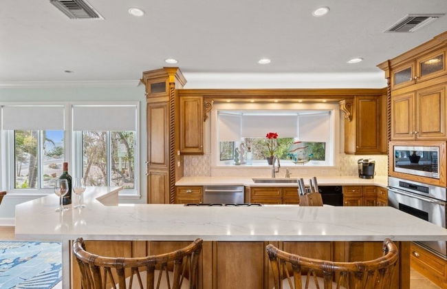 Aloha Baby- 5 Bedroom Luxury Pool Home! 5 Home by RedAwning - Photo 14