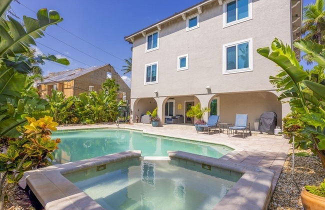 Aloha Baby- 5 Bedroom Luxury Pool Home! 5 Home by RedAwning - Photo 30