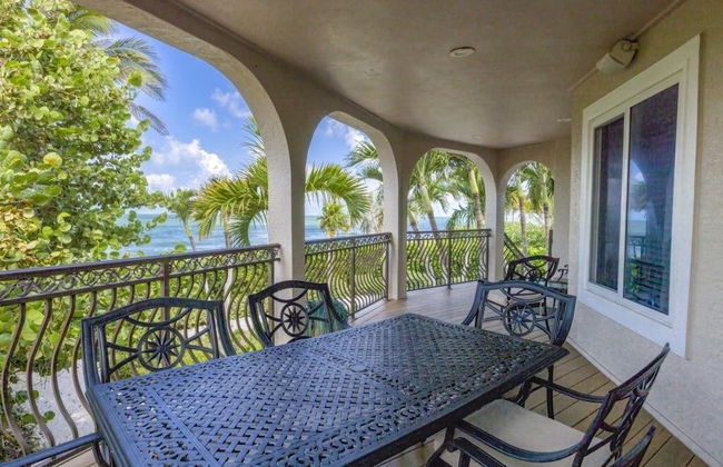 Aloha Baby- 5 Bedroom Luxury Pool Home! 5 Home by RedAwning - Photo 45