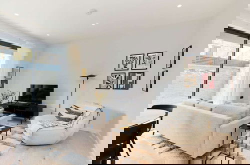 Foto 1 - The Brondesbury Quarters - Modern 2bdr Flat With Balcony + Parking