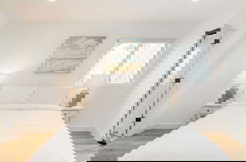 Photo 24 - Velvet Sand I by Avantstay Steps to Newport Beach Private Rooftop w/ Outdoor Kitchen & Hot Tub!