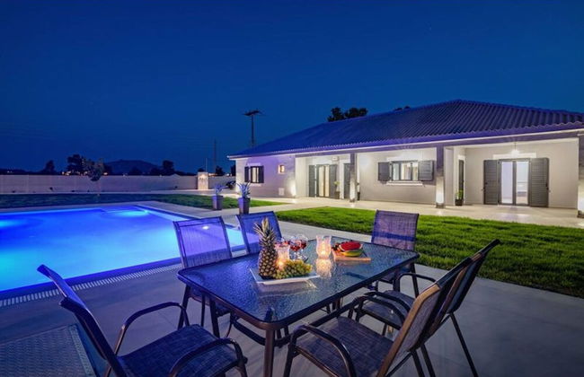 Nimar Luxury Villa - Private Swimming Pool - Photo 25