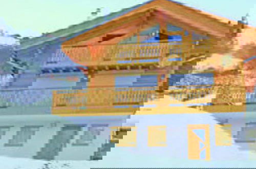 Foto 5 - Lavish Holiday Home in Heremence With Balcony