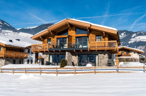 Photo 1 - Chalet in Muehlbach am Hochkoenig With Sauna