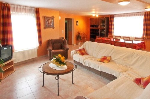 Foto 5 - Spacious Apartment in Ondenval With Terrace