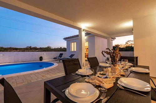 Foto 4 - Villa Roma in Nin With 3 Bedrooms and 2 Bathrooms