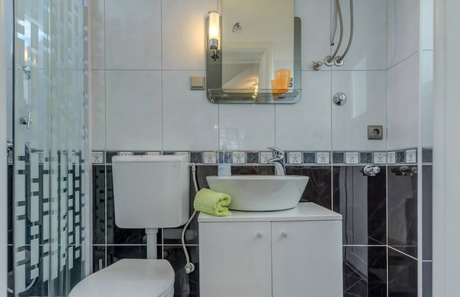 Modern Apartment in Arbanija with Hot Tub - Foto 19