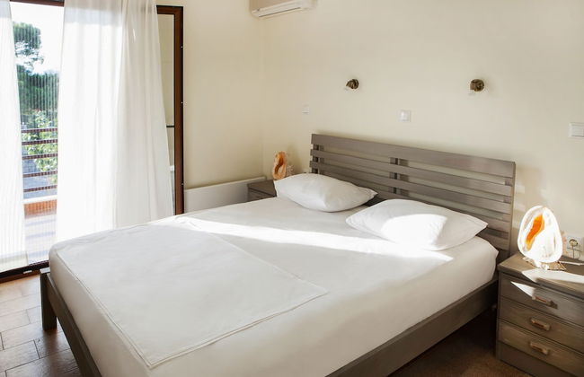 Family Vacation home with Views in Heart of Mani - Photo 4
