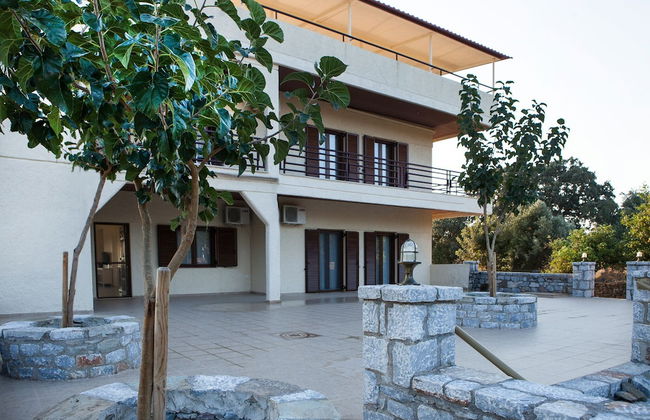 Family Vacation home with Views in Heart of Mani - Photo 36