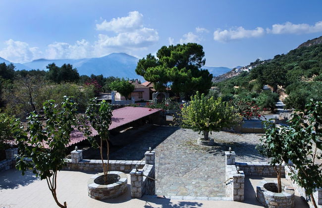 Family Vacation home with Views in Heart of Mani - Photo 25