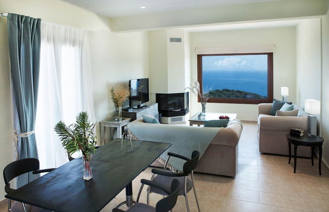 Family Vacation home with Views in Heart of Mani - Photo 17