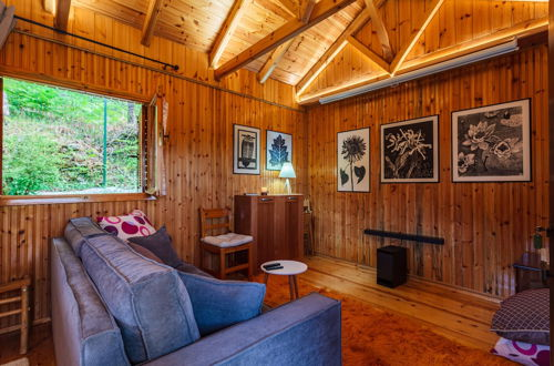 Foto 6 - Escape in the Forest, Cosy Chalet with Home Cinema