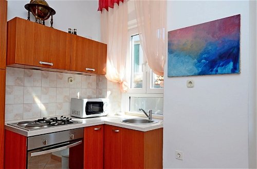 Foto 6 - A1 - apt With Terrace, Best Location in Supetar