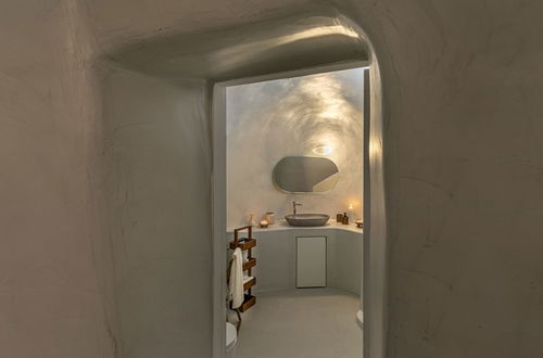 Foto 12 - White Cave Villa by Caldera Houses