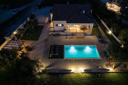 Foto 74 - Villa Tara in Tinj With 3 Bedrooms and 3 Bathrooms