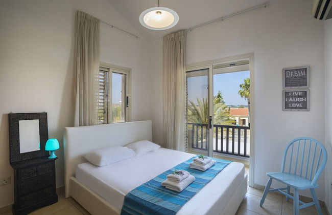 Meneou Beachfront Villa 5 - Photo 5