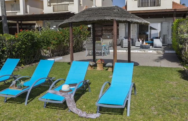 Meneou Beachfront Villa 5 - Photo 25
