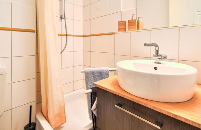 Apartment in Wiek auf Rgen With Forest - Photo 13