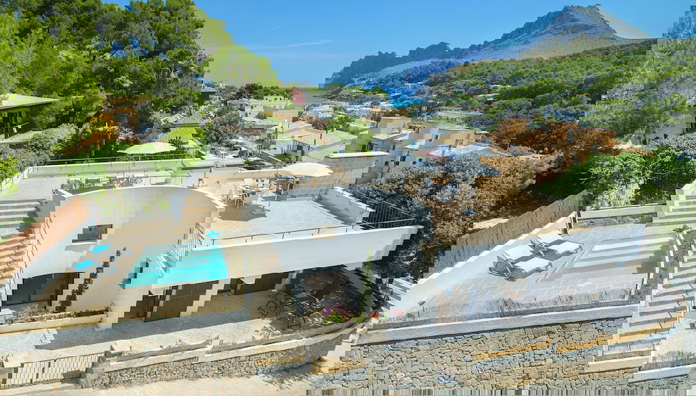Primary image