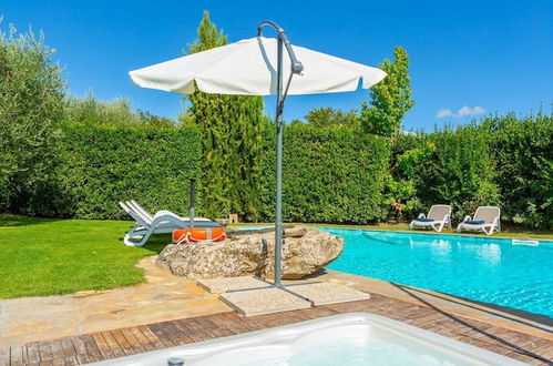 Photo 64 - Villa Casale Silvia Large Private Pool A C Wifi - 2931