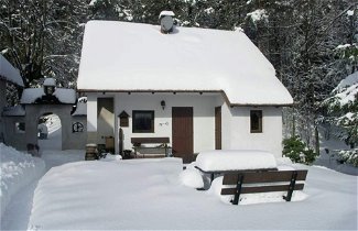 Foto 1 - Small Holiday Home at the Edge of the Forest