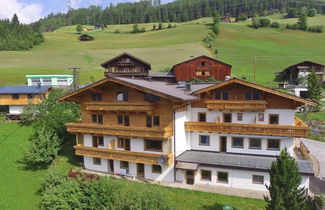 Photo 1 - Large Luxury Chalet near Ski Area Zillerarena Königsleiten