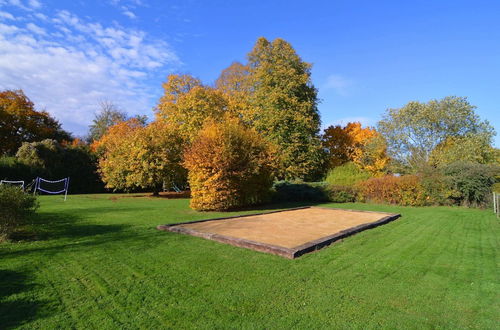 Photo 32 - Spacious Holiday Home With Private Garden