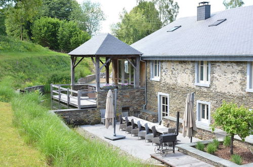 Photo 14 - Cozy Holiday Home in Bièvre with Hot Tub