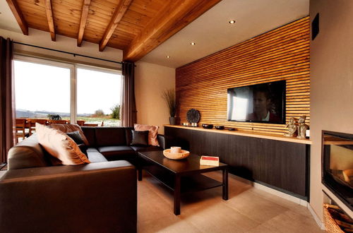 Photo 9 - Beautiful, Luxury Home with Sauna, Hot Tub, Private Bathrooms