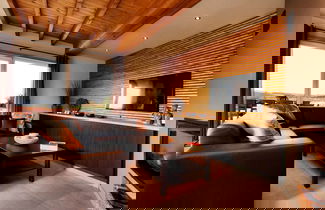 Foto 1 - Beautiful, Luxury Home with Sauna, Hot Tub, Private Bathrooms