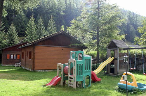 Photo 10 - Cozy Chalet in Meiggerli With Garden