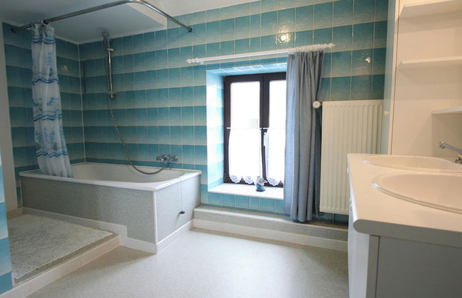 Winenne Home With Hot Tub - Foto 18