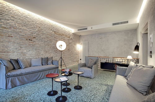 Foto 14 - Stunning Modern Apartment in the Heart of Venice